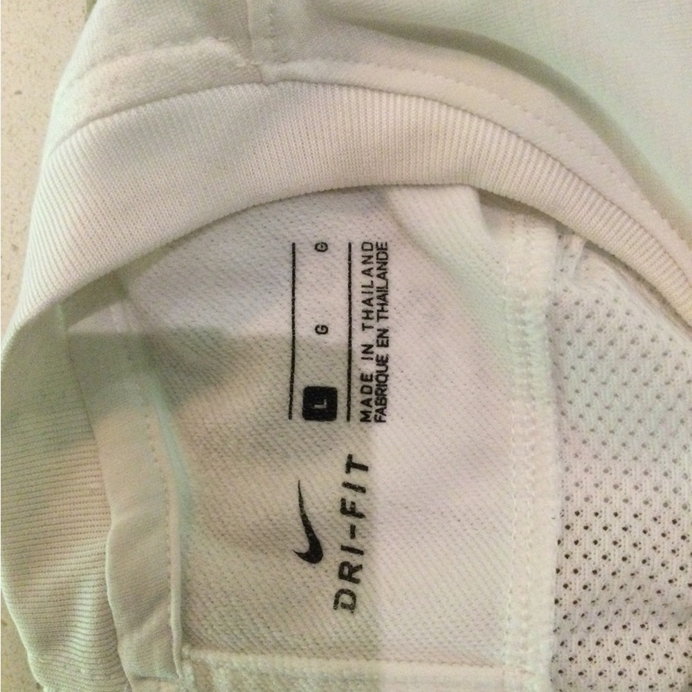 Nike sport top - Picture 2 of 5